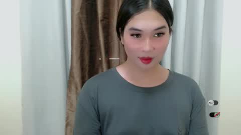 Snapshot of mikayla_slut chatting on November 20, 2025, 6:35 am Kyla online show from November 20, 2025, 6:35 am