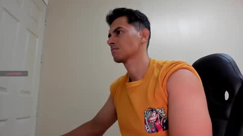 Snapshot of mike_conors chatting on February 12, 2026, 2:50 am Mike online show from February 12, 2026, 2:50 am