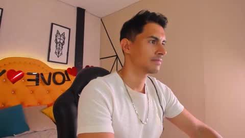 Snapshot of mike_conors chatting on February 17, 2026, 1:35 am Mike online show from February 17, 2026, 1:35 am