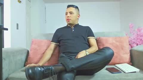 Im Mike online show from February 18, 2026, 12:23 pm