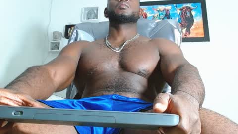 Snapshot of mike_kingcum chatting on December 12, 2024, 1:21 am mike online show from December 12, 2024, 1:21 am