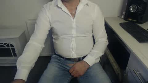 Snapshot of mike_master30 chatting on December 5, 2024, 10:44 am MikeMaster online show from December 5, 2024, 10:44 am