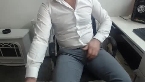 Snapshot of mike_master30 chatting on December 16, 2024, 7:48 am MikeMaster online show from December 16, 2024, 7:48 am