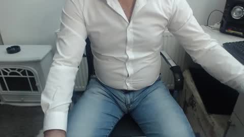 Snapshot of mike_master30 chatting on December 22, 2024, 3:55 pm MikeMaster online show from December 22, 2024, 3:55 pm