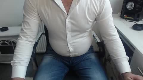 Snapshot of mike_master30 chatting on January 6, 2025, 7:20 am MikeMaster online show from January 6, 2025, 7:20 am