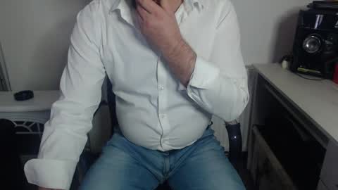 Snapshot of mike_master30 chatting on January 15, 2025, 11:32 am MikeMaster online show from January 15, 2025, 11:32 am