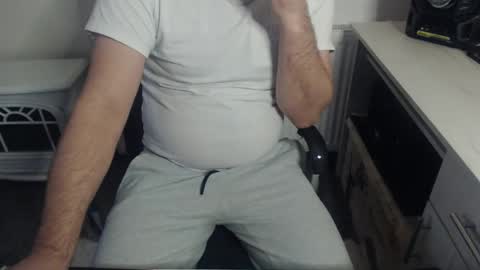 Snapshot of mike_master30 chatting on February 8, 2025, 12:50 pm MikeMaster online show from February 8, 2025, 12:50 pm