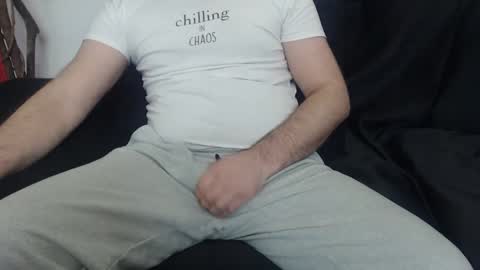 Snapshot of mike_master30 chatting on February 9, 2025, 10:09 am MikeMaster online show from February 9, 2025, 10:09 am