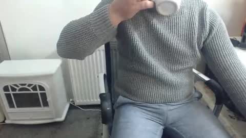 Snapshot of mike_master30 chatting on February 28, 2025, 9:15 am MikeMaster online show from February 28, 2025, 9:15 am