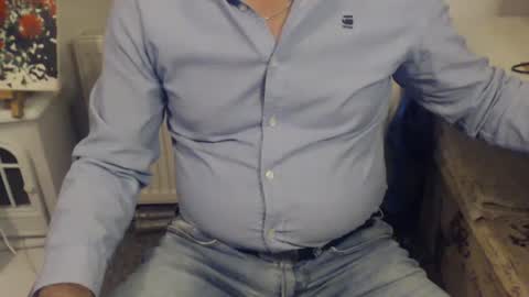 Snapshot of mike_master30 chatting on September 10, 2025, 4:34 am MikeMaster online show from September 10, 2025, 4:34 am