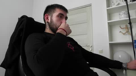 Snapshot of mike_platano chatting on September 22, 2025, 1:24 pm MIKE PLATANO online show from September 22, 2025, 1:24 pm