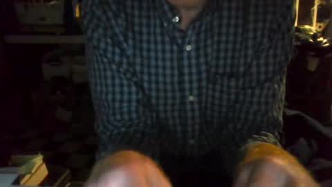 Snapshot of mikeb3200 chatting on February 26, 2025, 2:15 am mikeb3200 online show from February 26, 2025, 2:15 am