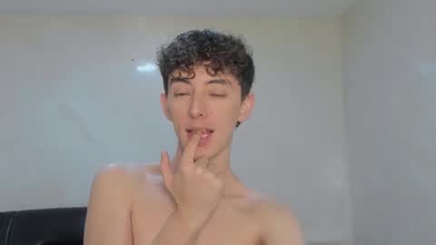 Mikebelf4 online show from November 22, 2025, 12:31 am