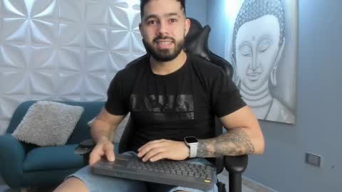 Mike Blare online show from January 2, 2025, 7:07 pm