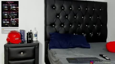 Snapshot of mikeblaree chatting on June 8, 2026, 1:28 am mikeblaree online show from June 8, 2026, 1:28 am