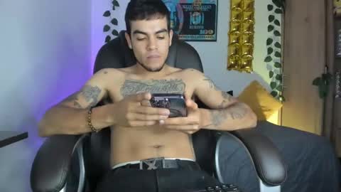 Snapshot of mikee_scooth chatting on December 2, 2024, 6:21 pm mikee_scooth online show from December 2, 2024, 6:21 pm