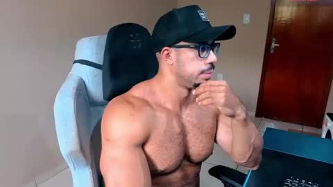 Snapshot of mikehotk chatting on November 3, 2025, 7:15 pm mikehotk online show from November 3, 2025, 7:15 pm