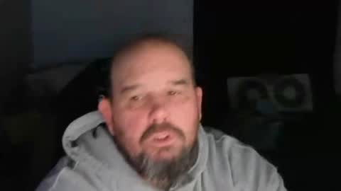 Snapshot of mikeloudog chatting on February 15, 2026, 6:21 am smallpp online show from February 15, 2026, 6:21 am