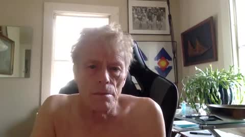 mikelub11235 online show from January 18, 2025, 4:21 pm