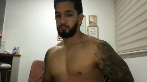 Snapshot of mikethomson01 chatting on March 23, 2026, 10:47 pm Mike online show from March 23, 2026, 10:47 pm