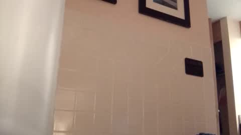 Snapshot of mikevp09 chatting on December 4, 2025, 7:17 am New and curious online show from December 4, 2025, 7:17 am