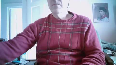 Snapshot of mikewulds chatting on December 1, 2024, 4:40 pm Mike online show from December 1, 2024, 4:40 pm