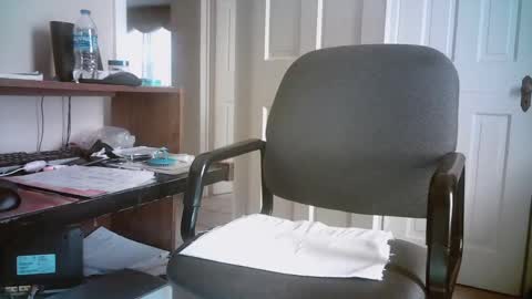Snapshot of mikewulds chatting on February 17, 2025, 3:20 pm Mike online show from February 17, 2025, 3:20 pm