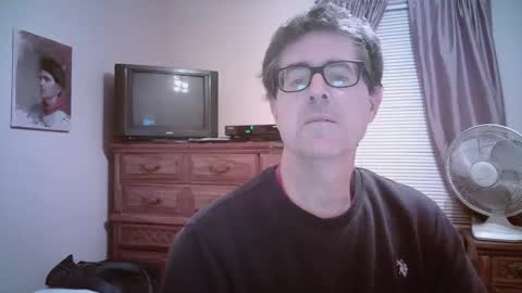 Snapshot of mikewulds chatting on March 4, 2025, 12:07 am Mike online show from March 4, 2025, 12:07 am