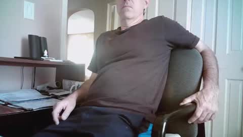 Snapshot of mikewulds chatting on September 27, 2025, 1:05 pm Mike online show from September 27, 2025, 1:05 pm