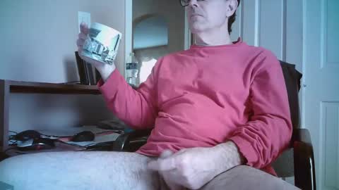 Snapshot of mikewulds chatting on October 19, 2025, 2:29 pm Mike online show from October 19, 2025, 2:29 pm
