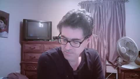 Snapshot of mikewulds chatting on April 30, 2026, 2:51 am Mike online show from April 30, 2026, 2:51 am