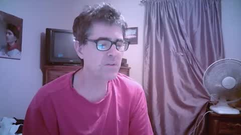 Snapshot of mikewulds chatting on May 29, 2026, 2:42 am Mike online show from May 29, 2026, 2:42 am