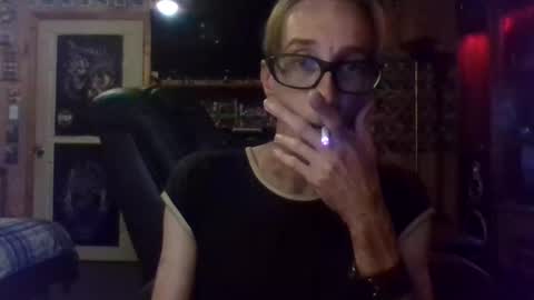 Snapshot of mikey33436 chatting on November 7, 2025, 9:04 pm Michael online show from November 7, 2025, 9:04 pm