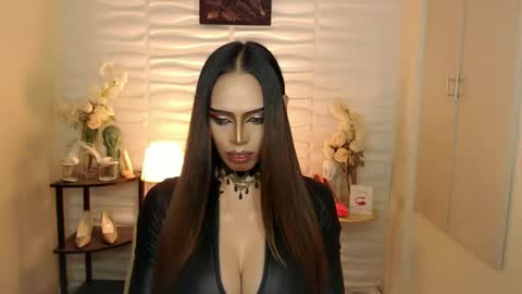 Mistress MikeyAlawi online show from December 16, 2024, 7:26 am