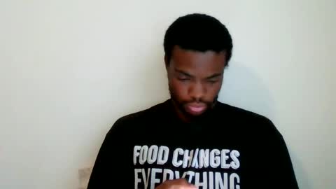 Snapshot of mikeybear562 chatting on December 23, 2024, 9:51 pm mikeybear562 online show from December 23, 2024, 9:51 pm