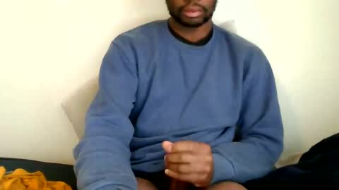 Snapshot of mikeybear562 chatting on February 15, 2025, 6:33 pm mikeybear562 online show from February 15, 2025, 6:33 pm