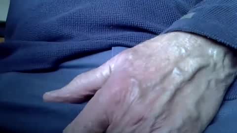 Snapshot of mikeybed chatting on January 14, 2025, 2:00 pm mikeybed online show from January 14, 2025, 2:00 pm