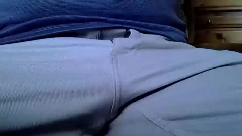 Snapshot of mikeybed chatting on March 11, 2025, 1:23 pm mikeybed online show from March 11, 2025, 1:23 pm