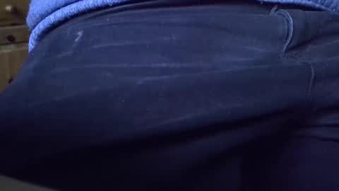 Snapshot of mikeybed chatting on December 15, 2025, 9:57 am mikeybed online show from December 15, 2025, 9:57 am