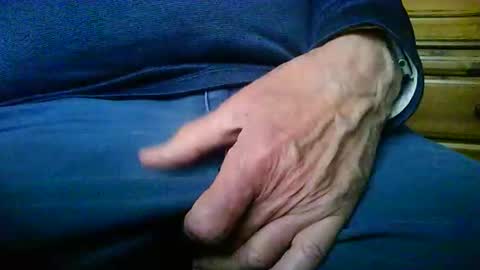 Snapshot of mikeybed chatting on February 15, 2026, 2:36 pm mikeybed online show from February 15, 2026, 2:36 pm