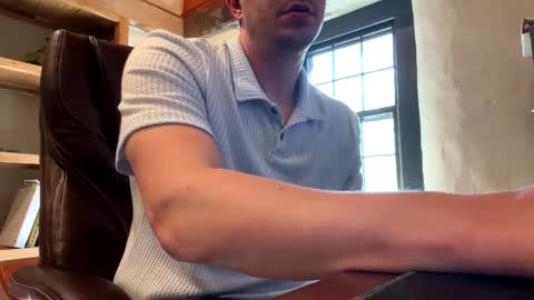 mikeydubs10 online show from May 20, 2026, 1:28 pm