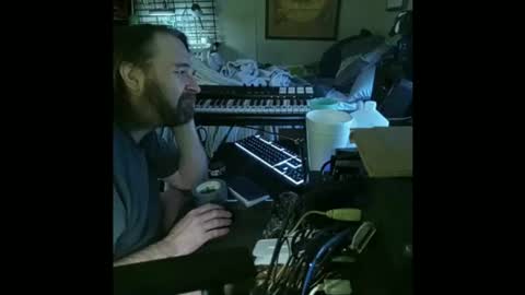 Snapshot of mikeylikesit38 chatting on December 4, 2024, 9:46 pm Mikey online show from December 4, 2024, 9:46 pm