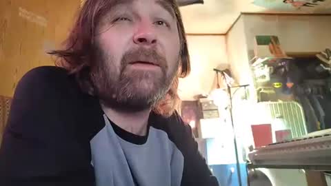 Snapshot of mikeylikesit38 chatting on January 4, 2025, 12:05 pm Mikey online show from January 4, 2025, 12:05 pm