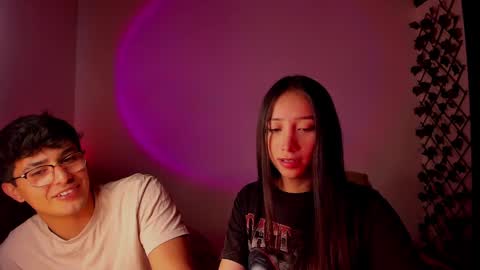 Snapshot of mikeyvioleta chatting on January 16, 2025, 6:37 pm VIOLETAMIKE online show from January 16, 2025, 6:37 pm