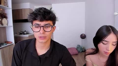 Snapshot of mikeyvioleta chatting on October 1, 2025, 8:37 pm VIOLETAMIKE online show from October 1, 2025, 8:37 pm