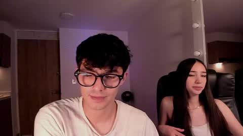 Snapshot of mikeyvioleta chatting on October 6, 2025, 4:10 am VIOLETAMIKE online show from October 6, 2025, 4:10 am