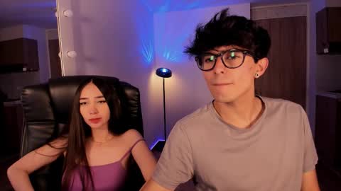 Snapshot of mikeyvioleta chatting on November 26, 2025, 12:00 am VIOLETAMIKE online show from November 26, 2025, 12:00 am