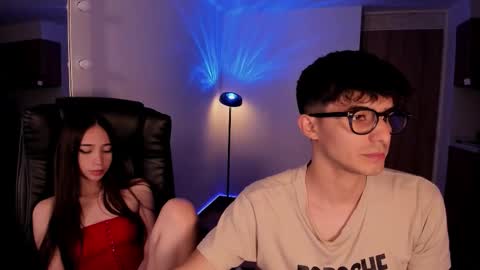 Snapshot of mikeyvioleta chatting on December 4, 2025, 4:44 am VIOLETAMIKE online show from December 4, 2025, 4:44 am