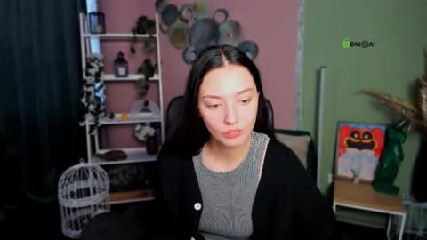 Miki online show from September 9, 2025, 6:13 am