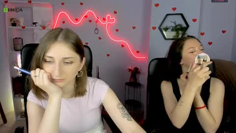 Snapshot of miki_nikki chatting on May 19, 2026, 5:58 am Miki online show from May 19, 2026, 5:58 am